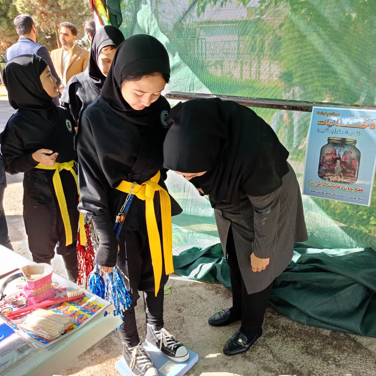 غرفه سلامت در روستای جوادآباد