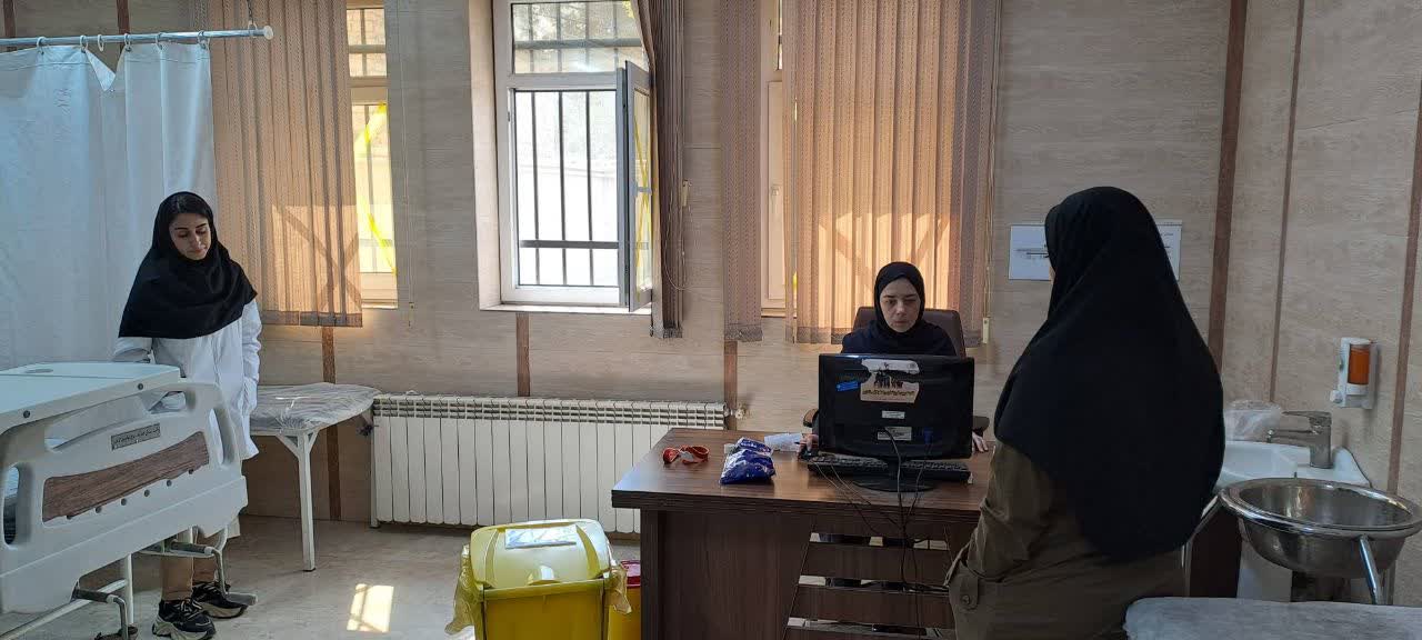 بازدید نوروزی مدیریت شبکه بهداشت ورامین از مرکز شبانه&zwnj;روزی جوادآباد در اولین روز بهار