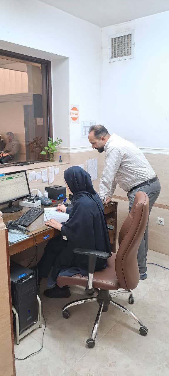کبازدید نوروزی مدیریت شبکه بهداشت ورامین از مرکز شبانه&zwnj;روزی جوادآباد در اولین روز بهار